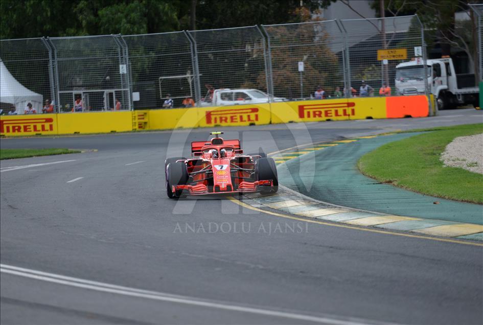 Avustralya'da pole pozisyonu Hamilton'ın