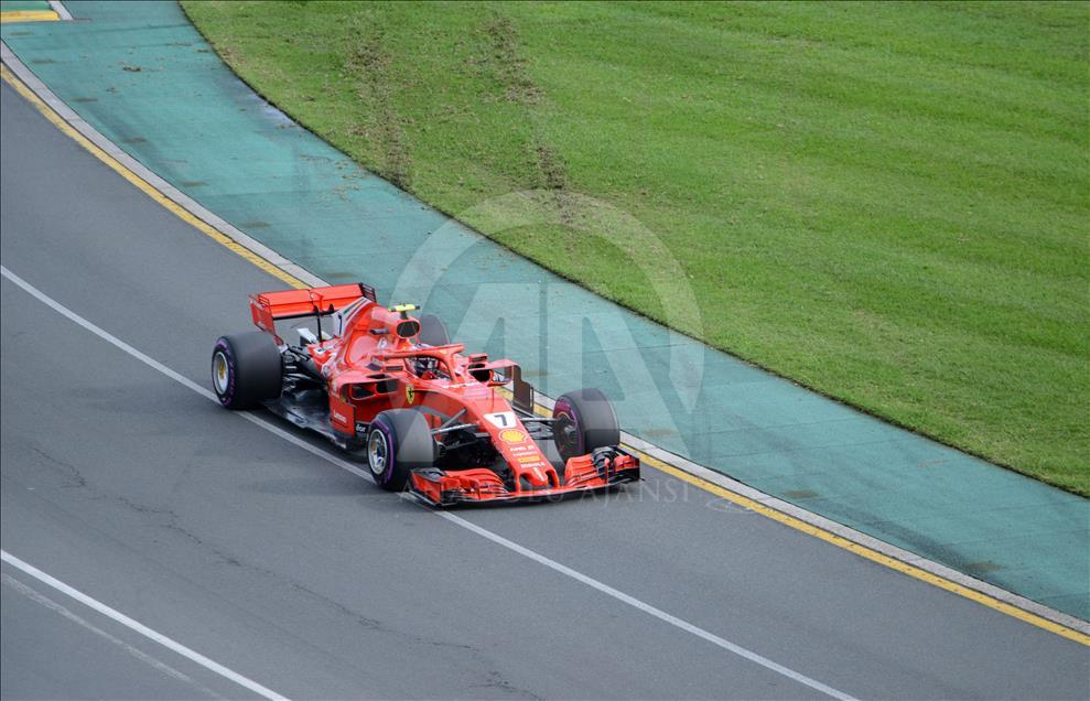 Avustralya'da pole pozisyonu Hamilton'ın