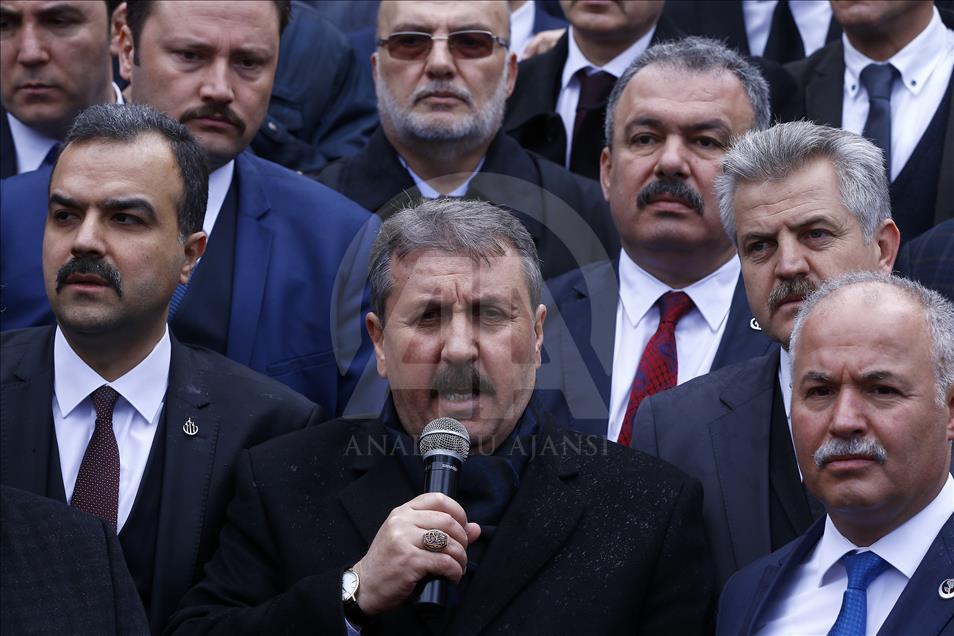 Muhsin Yazıcıoğlu, vefatının 9. yılında kabri başında anıldı