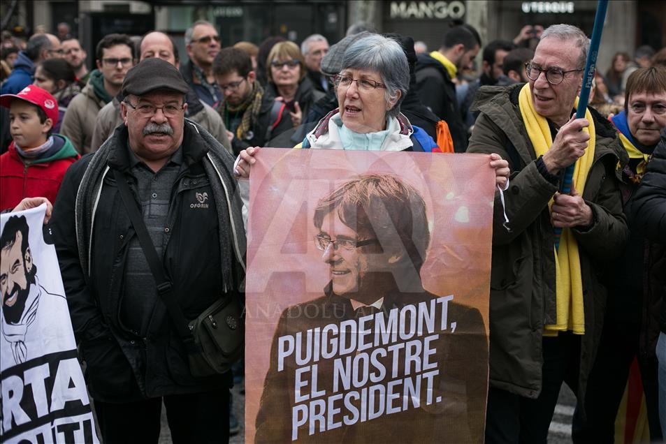 Protestas en contra del encarcelamiento de Carles Puigdemont	  