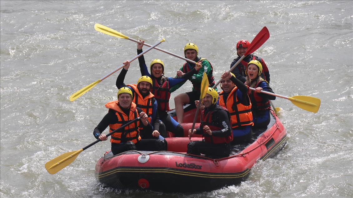 Melen Çayı'nda rafting sezonu açıldı