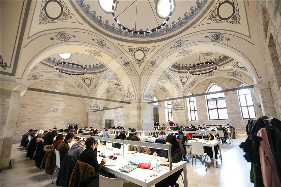 Beyazıt Devlet Kütüphanesi