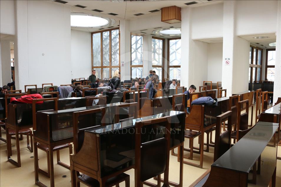 Priştine'nin sembolü: "Kubbeli Kütüphane"