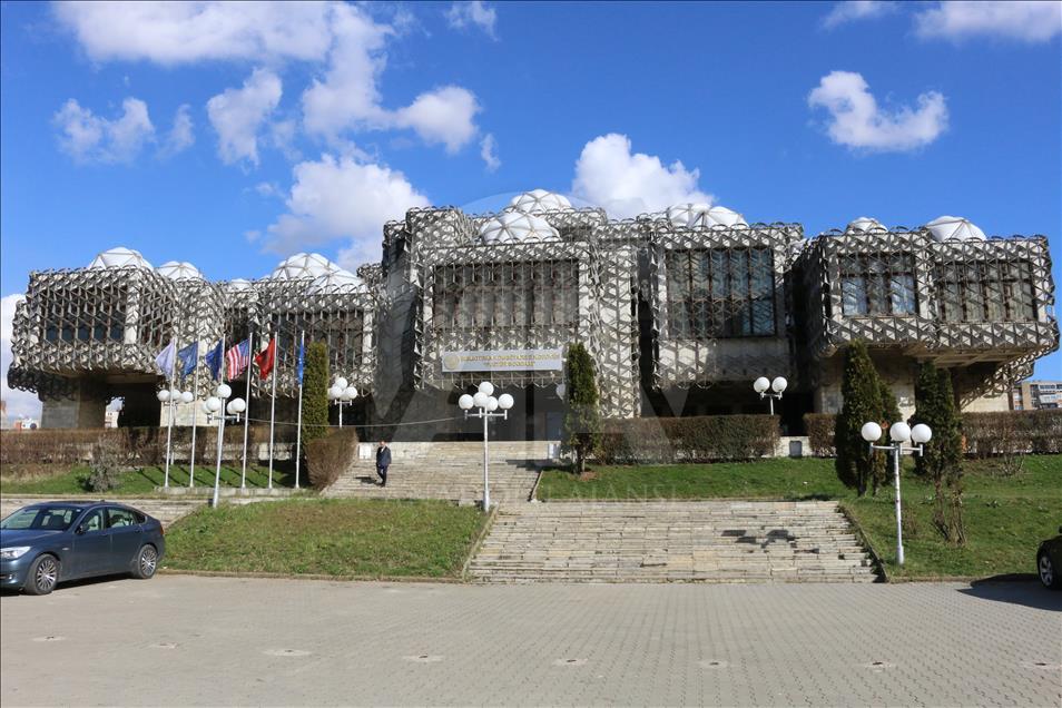 Priştine'nin sembolü: "Kubbeli Kütüphane"