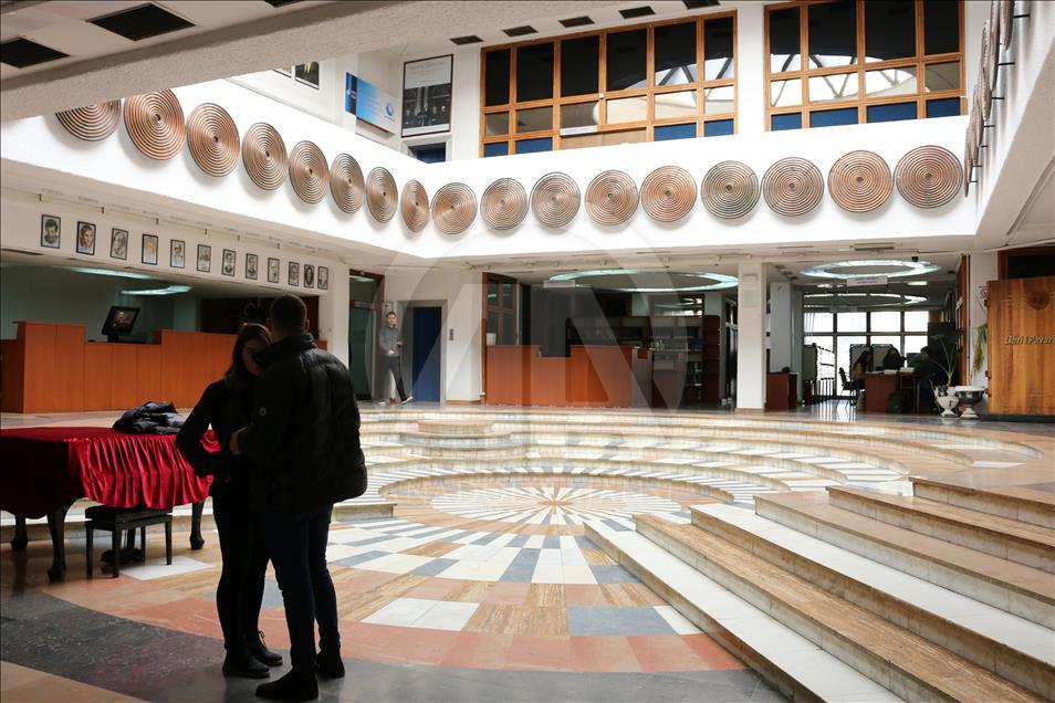 Priştine'nin sembolü: "Kubbeli Kütüphane"