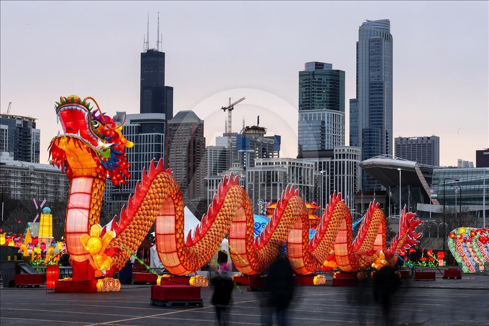Festival lampu-lampu naga di Chicago, AS