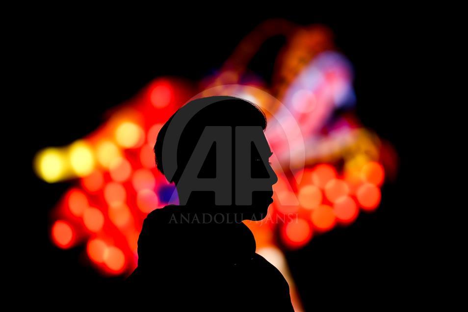 Festival lampu-lampu naga di Chicago, AS