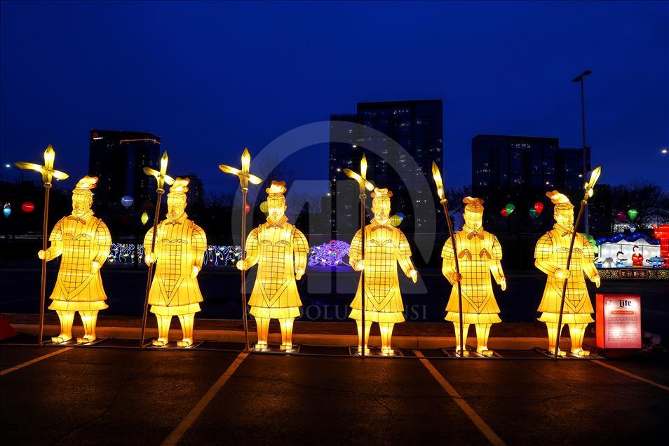 Festival lampu-lampu naga di Chicago, AS