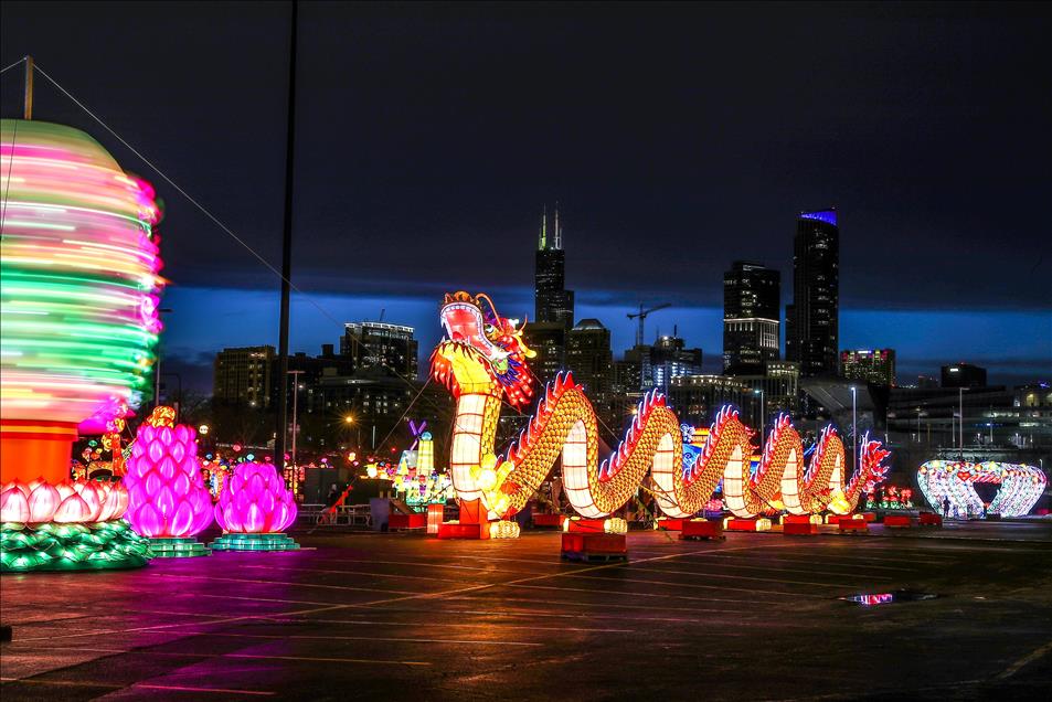 Festival lampu-lampu naga di Chicago, AS