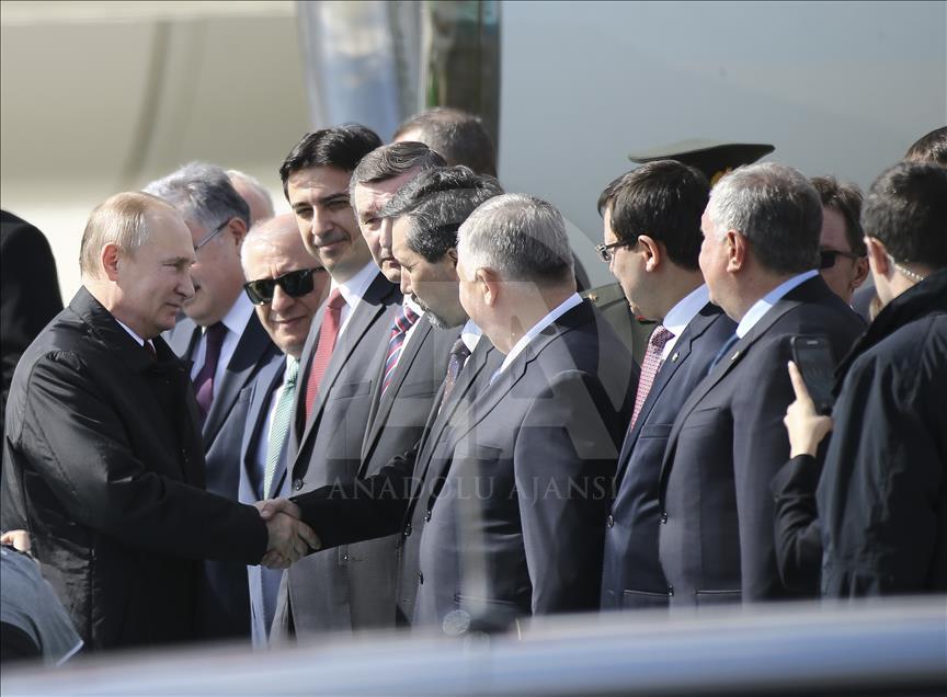 Cumhurbaşkanı Erdoğan, Putin'i resmi törenle karşıladı