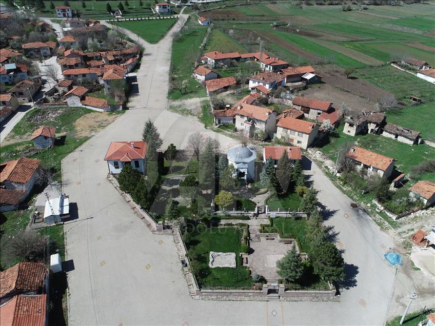 Hayme Ana Türbesi