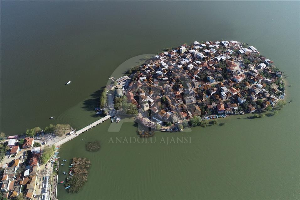 Gölyazı