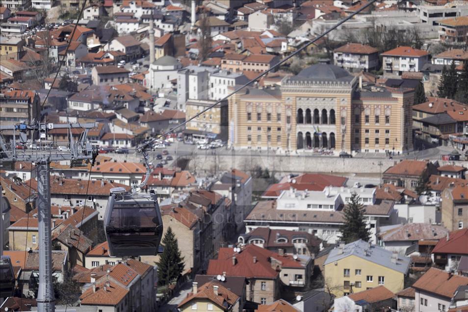 Saraybosna'nın sembollerinden teleferik küllerinden doğdu