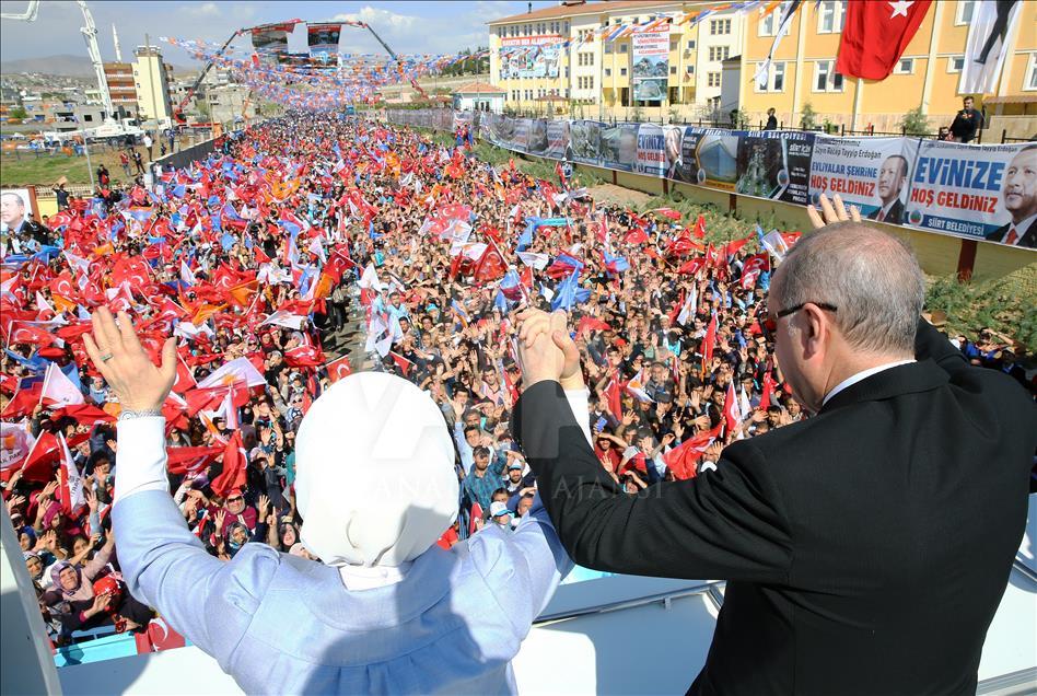 Erdoğan, AK Parti Siirt 6. Olağan Kongresi'nde konuşma yaptı