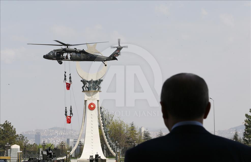 Erdoğan, Soylu ve beraberindeki polis heyetini Külliye'de kabul etti