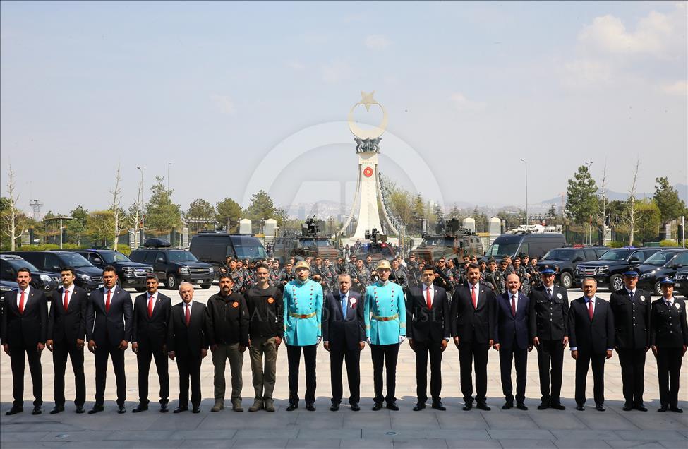 Erdoğan, Soylu ve beraberindeki polis heyetini Külliye'de kabul etti