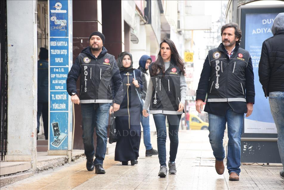 Kadın polis atış ve oryantiringde rakip tanımıyor 