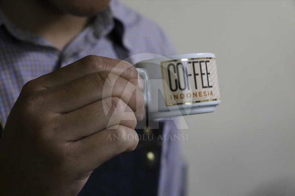 "El café de calidad de Indonesia crece en áreas volcánicas"