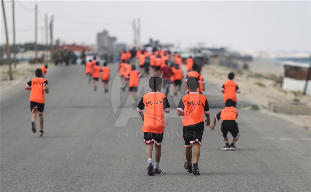 Lomba lari anak-anak Palestina di Gaza