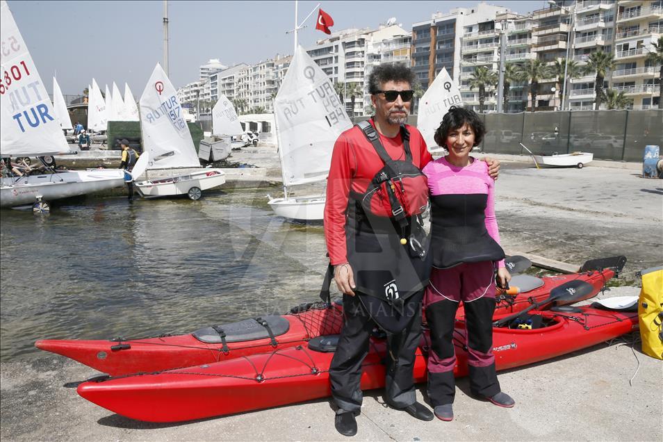 Çanakkale şehitleri için İzmir'den kanoyla yola çıktılar