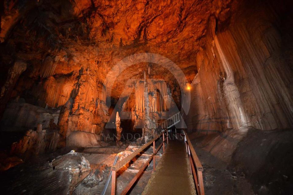Viaje al periodo glaciar en la Cueva de Gilindire