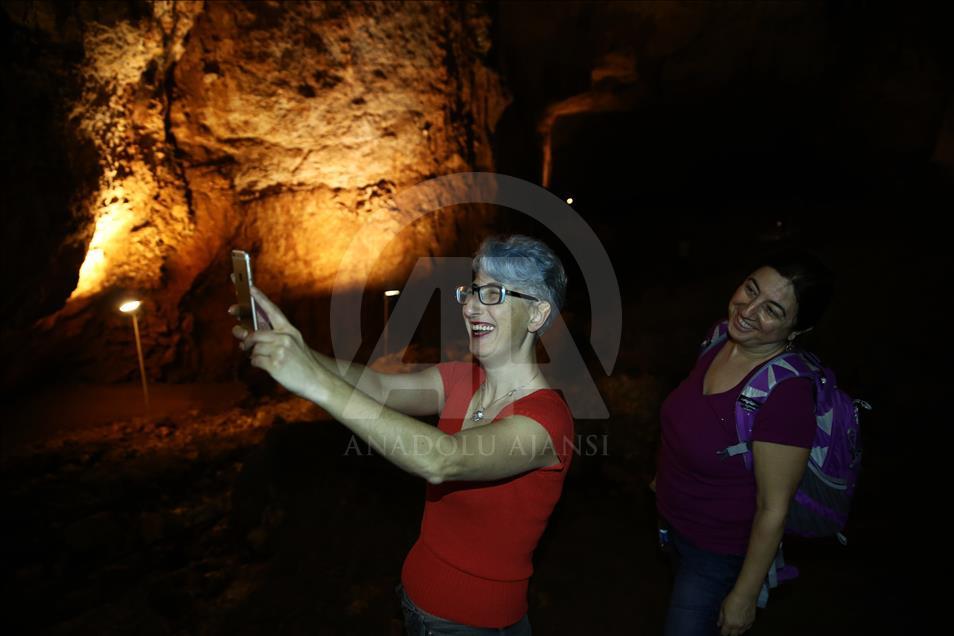 "Cennet"e asansör "Cehennem"e seyir terası