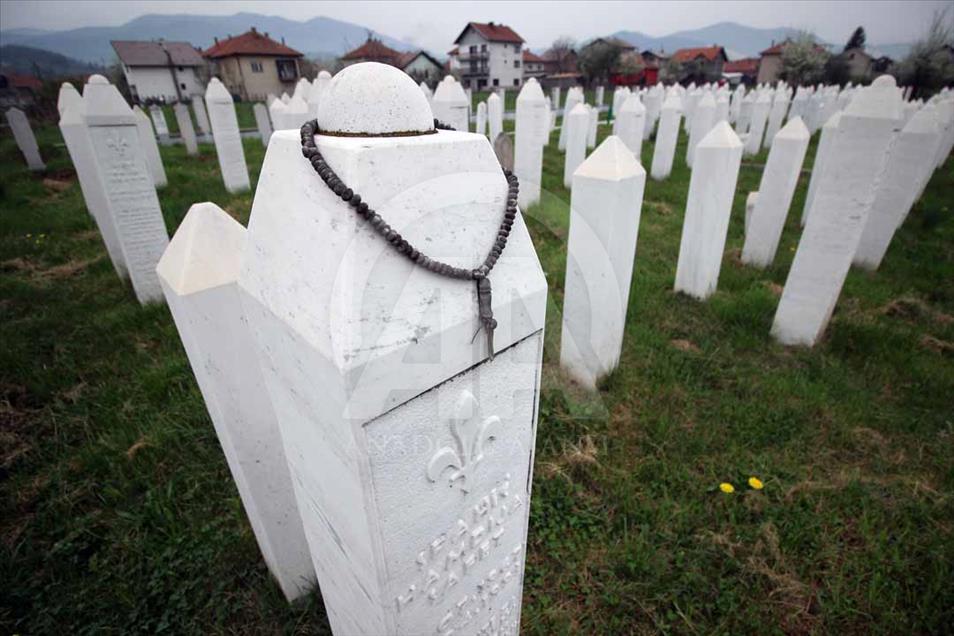 Bosnios conmemoran el aniversario 25 de la masacre de Ahmići