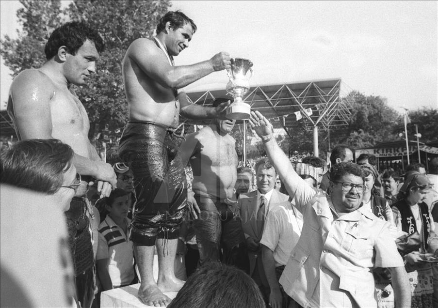 Cumhurbaşkanı Turgut Özal