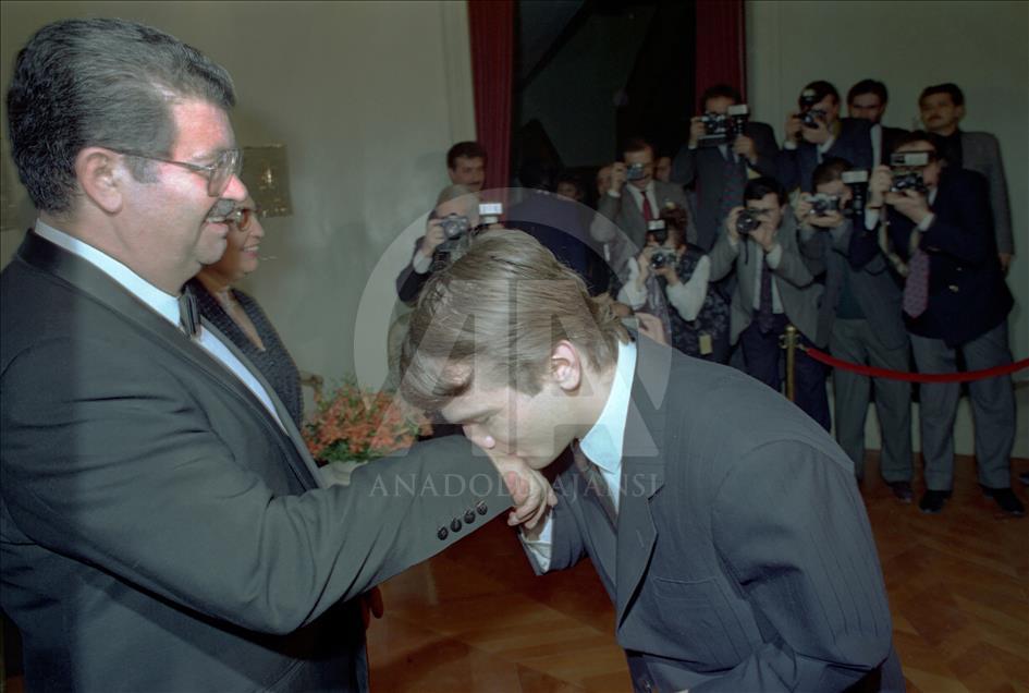 Cumhurbaşkanı Turgut Özal