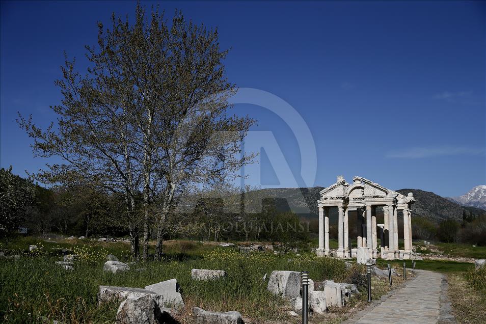 "Afrodit'in kenti" rekor ziyaretçi bekliyor 