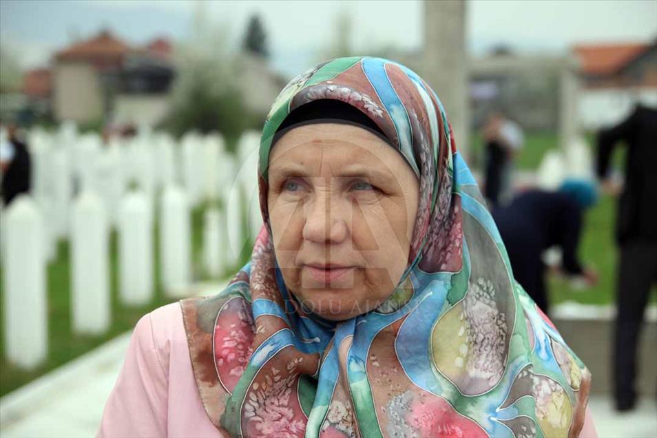 Bosnios conmemoran el aniversario 25 de la masacre de Ahmići
