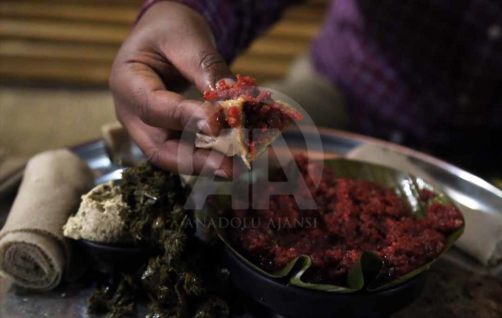 Los etíopes siguen comiendo carne cruda pese advertencias