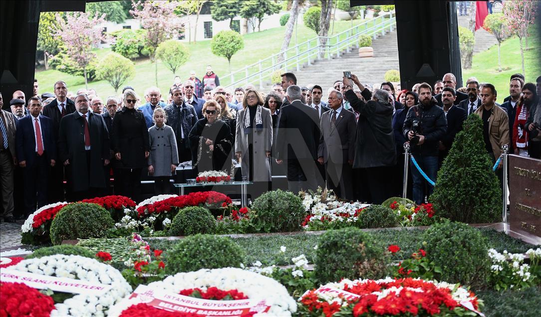 8. Cumhurbaşkanı Özal'ın vefatının 25. yılı