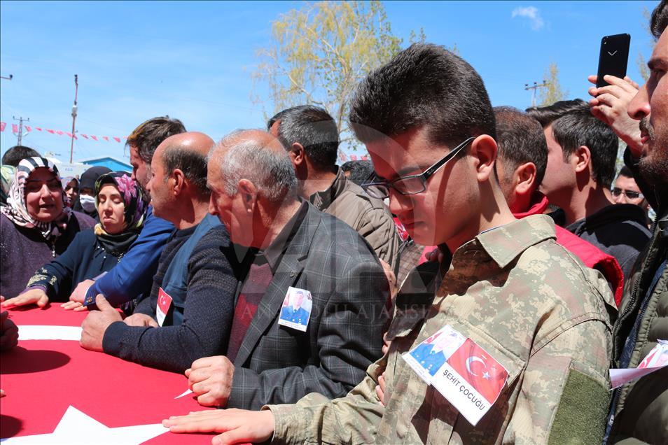 Şehit Çelik son yolculuğuna uğurlandı