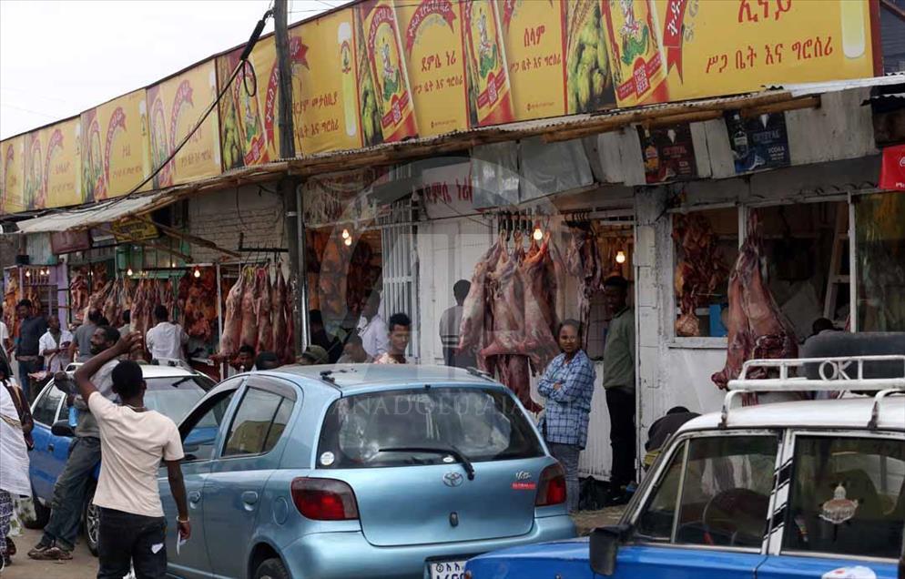 Los etíopes siguen comiendo carne cruda pese advertencias
