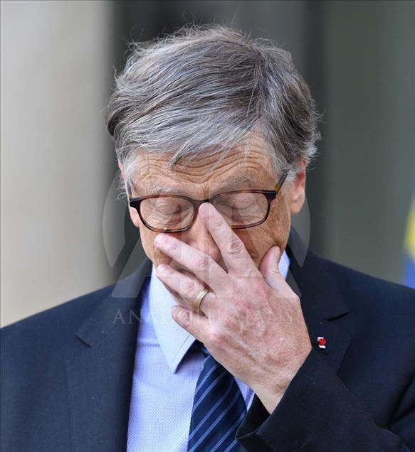 Bill Gates se reúne con el presidente francés Emmanuel Macron