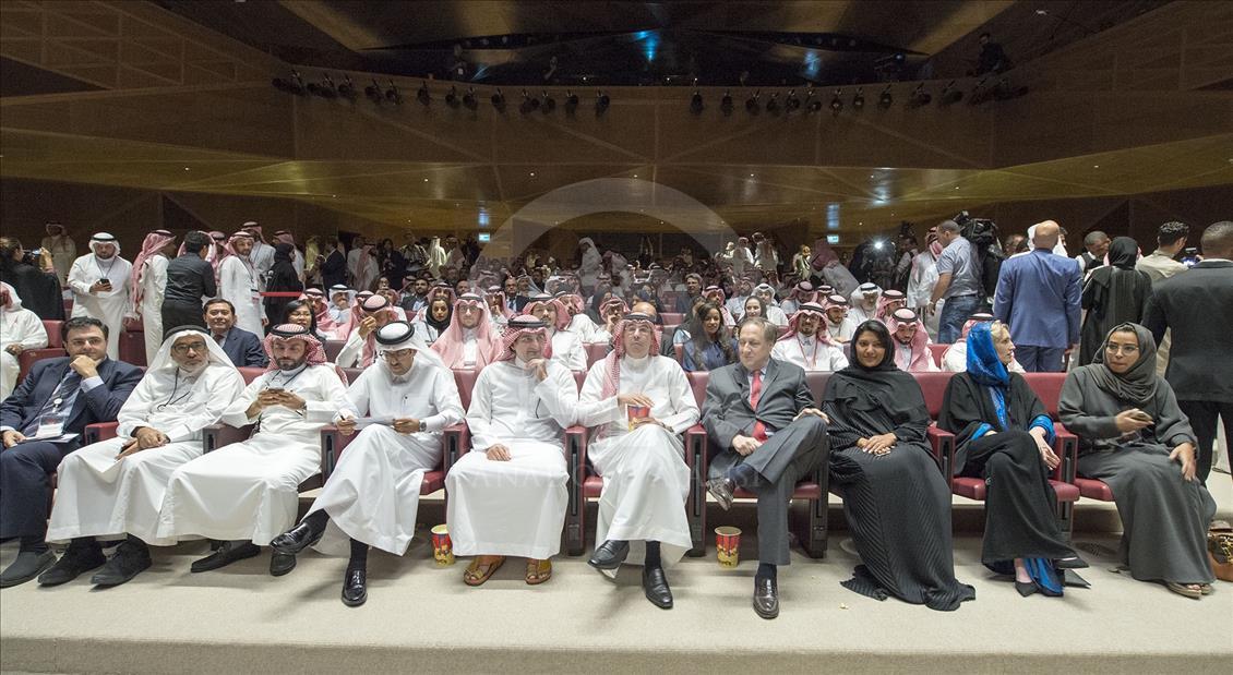 بعد حظر 35 عامًا.. افتتاح أول دار سينما في السعودية

