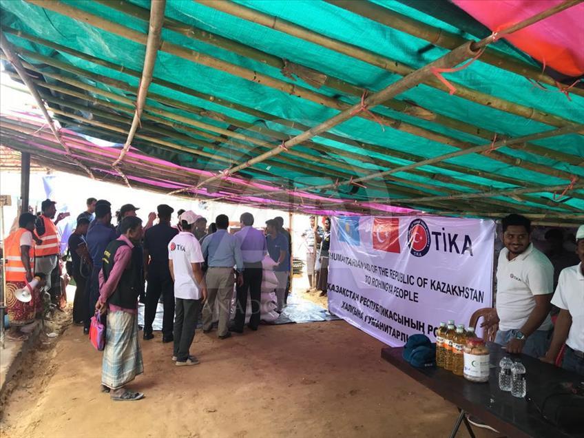 "تيكا" التركية تحمل مساعدات كازاخية للروهنغيا في بنغلاديش 
