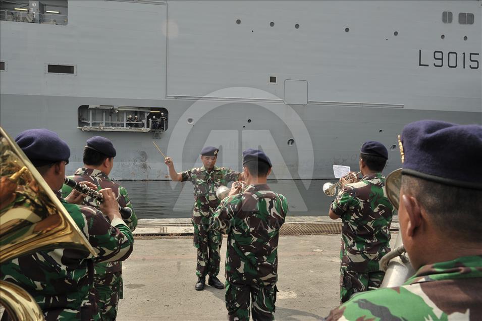 Angkatan Laut Perancis Jeanne d'Arc tiba di Jakarta