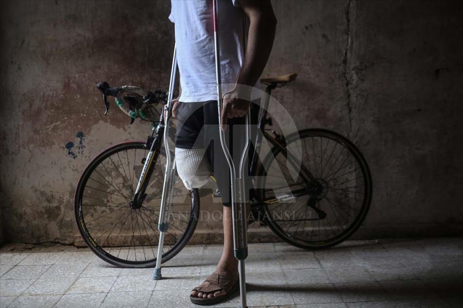 Ciclista palestino perdió su pierna por un tiro de las fuerzas israelíes