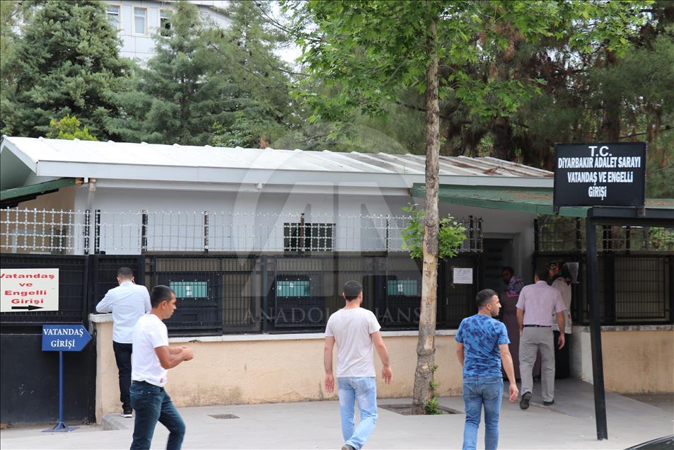 Adliye girişinde 4 ayda bin 488 suç aleti ele geçirildi