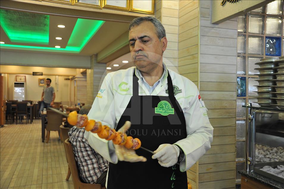 İlkbahar lezzetleri "yenidünya kebabı ve erik tava" sofralarda