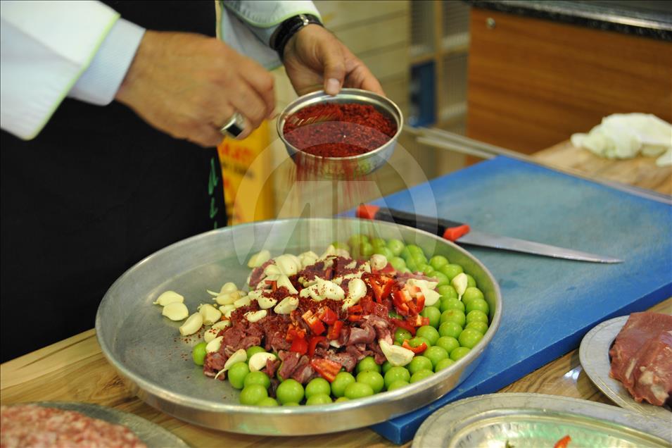 İlkbahar lezzetleri "yenidünya kebabı ve erik tava" sofralarda