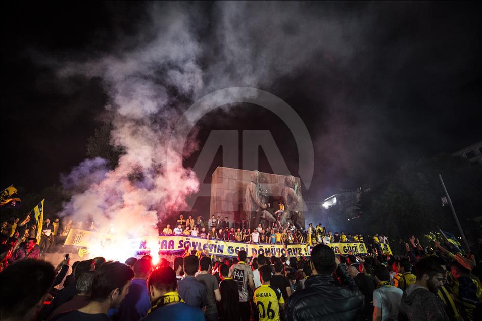 Ankaragüçlü taraftarların Süper Lig sevinci