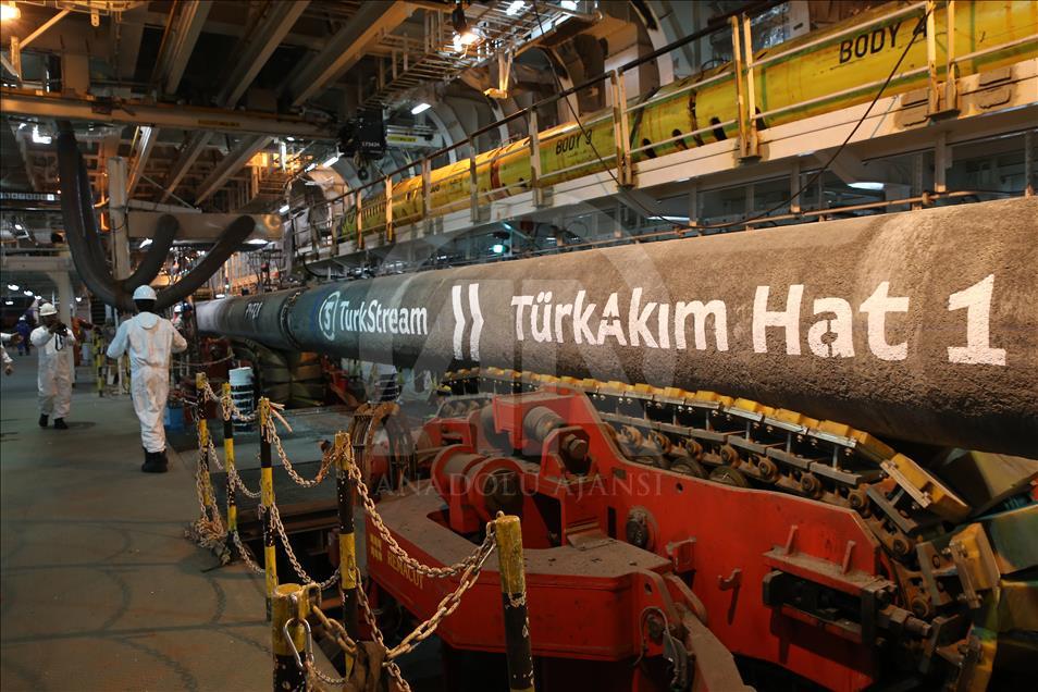 TürkAkım doğalgaz boru hattı Türk kıyılarına ulaştı