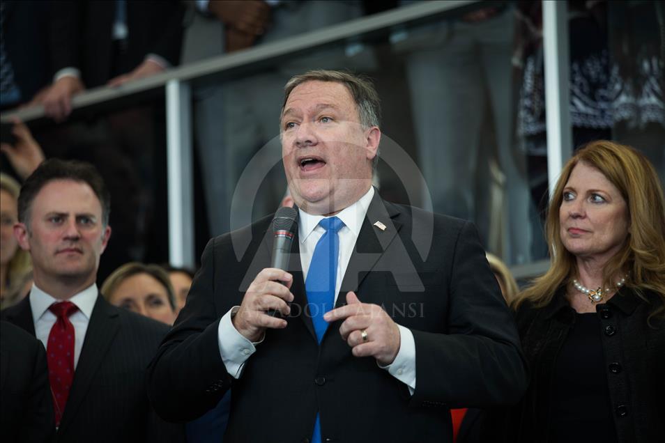 ABD Dışişleri Bakanı Mike Pompeo, bakanlık çalışanları ile buluştu
