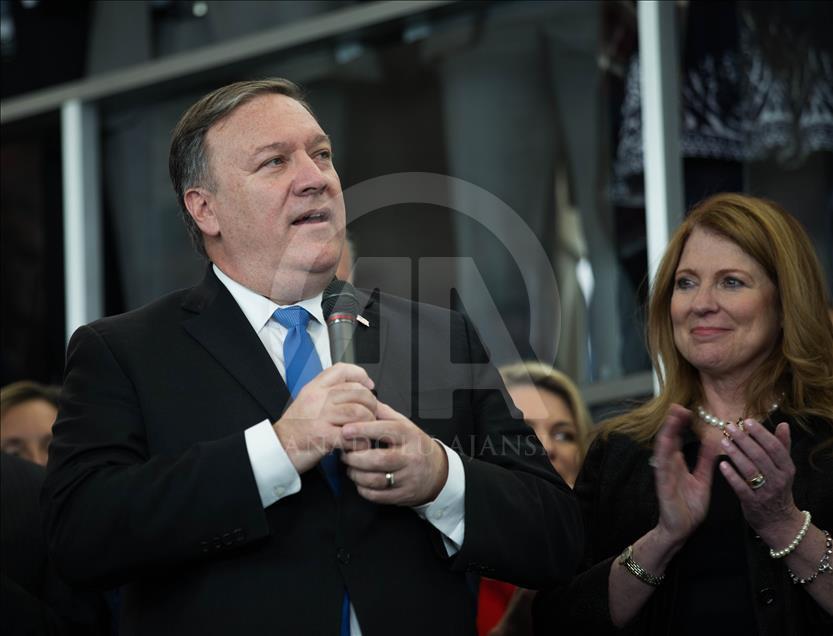ABD Dışişleri Bakanı Mike Pompeo, bakanlık çalışanları ile buluştu