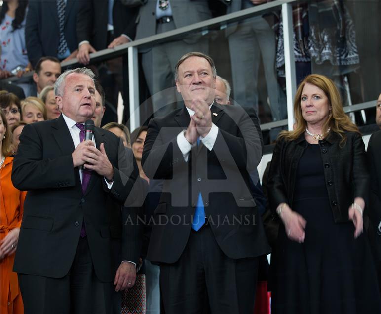 ABD Dışişleri Bakanı Mike Pompeo, bakanlık çalışanları ile buluştu