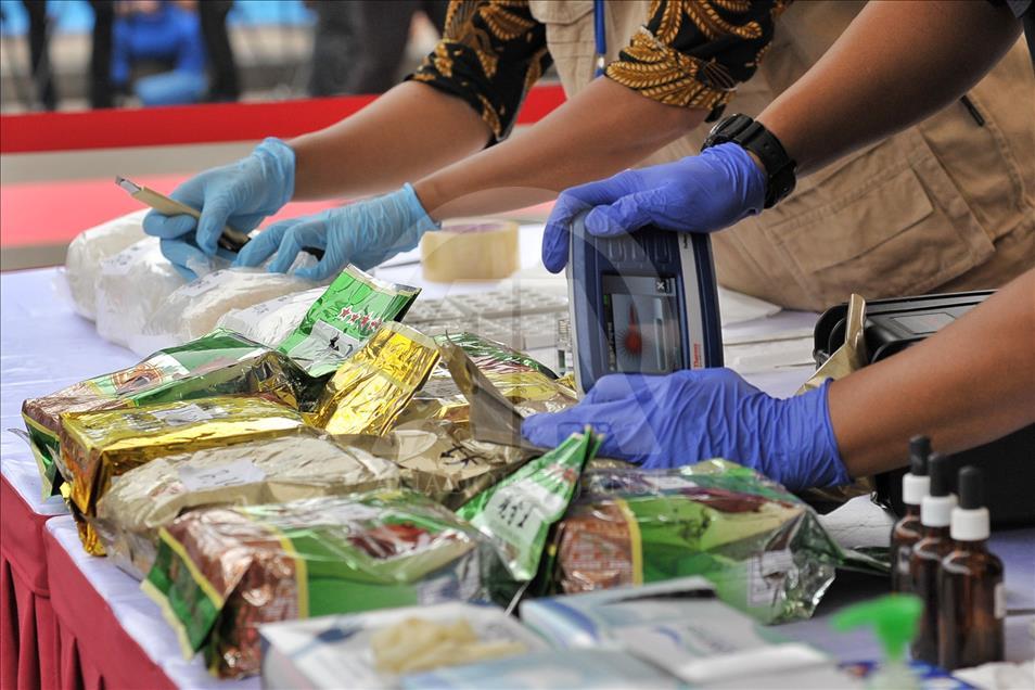 BNN (Badan Narkotik Nasional) musnahkan 2,6 ton Shabu