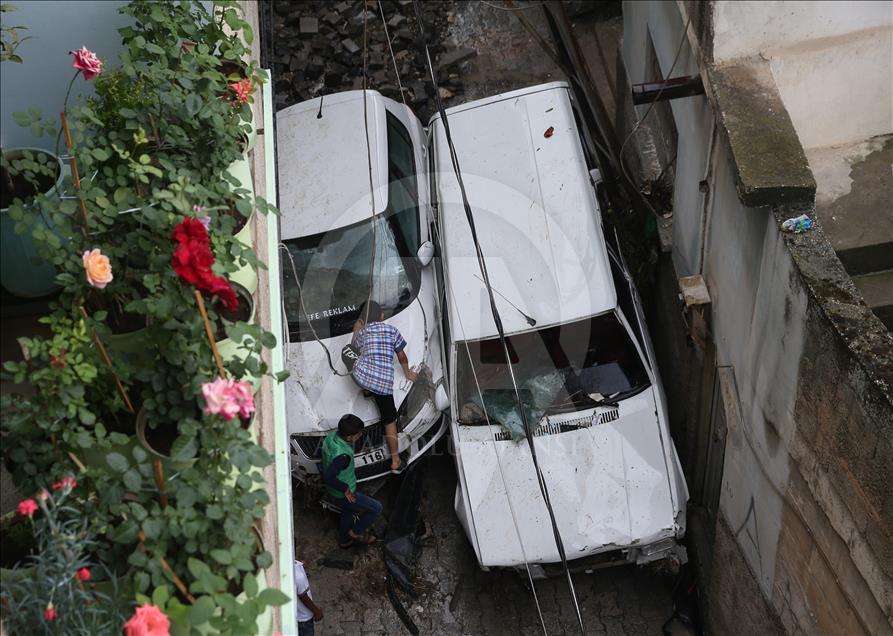 Birecik'te selin izleri siliniyor